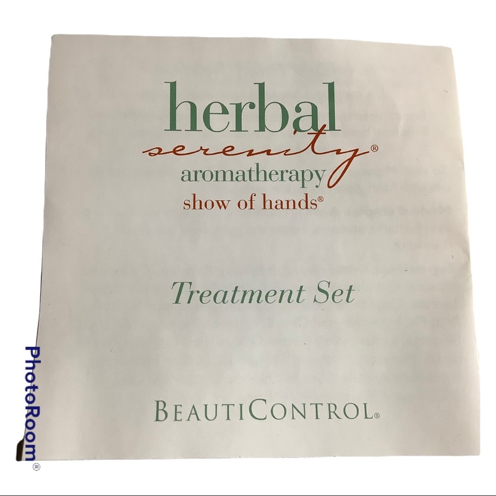 Herbal Serenity Hand 4 pc. treatment in travel case. Condition your hands! NWT - Picture 8 of 8